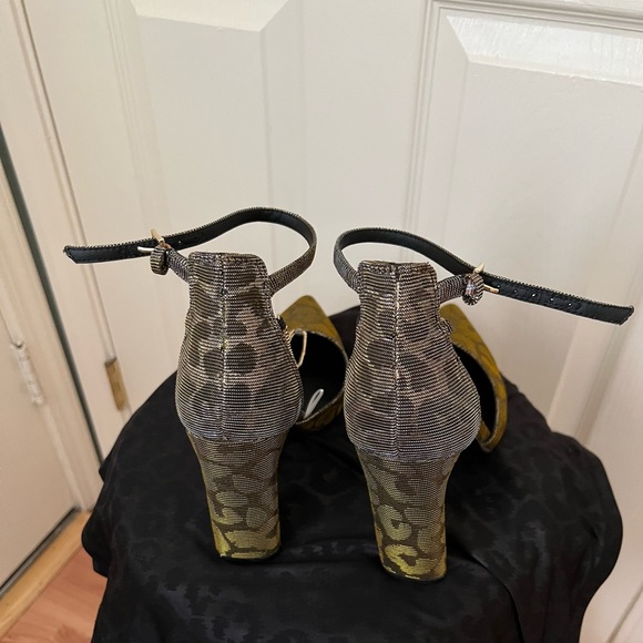 G by Guess leopard high heals 👠 - Picture 5 of 5